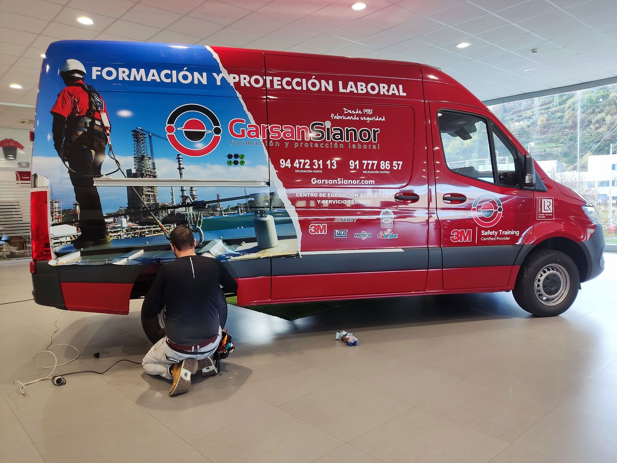rotunext-rotulacion-furgonetas-vehiculos